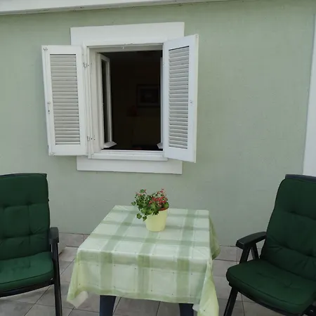 Sv. Anton Apartment *